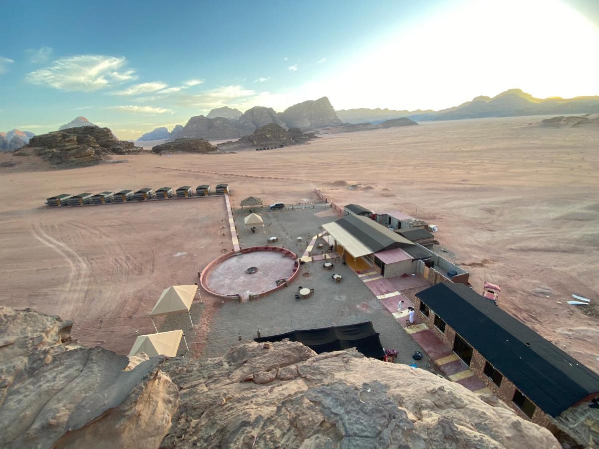 Star Guide Luxury Camp Hotell Wadi Rum Exteriör bild